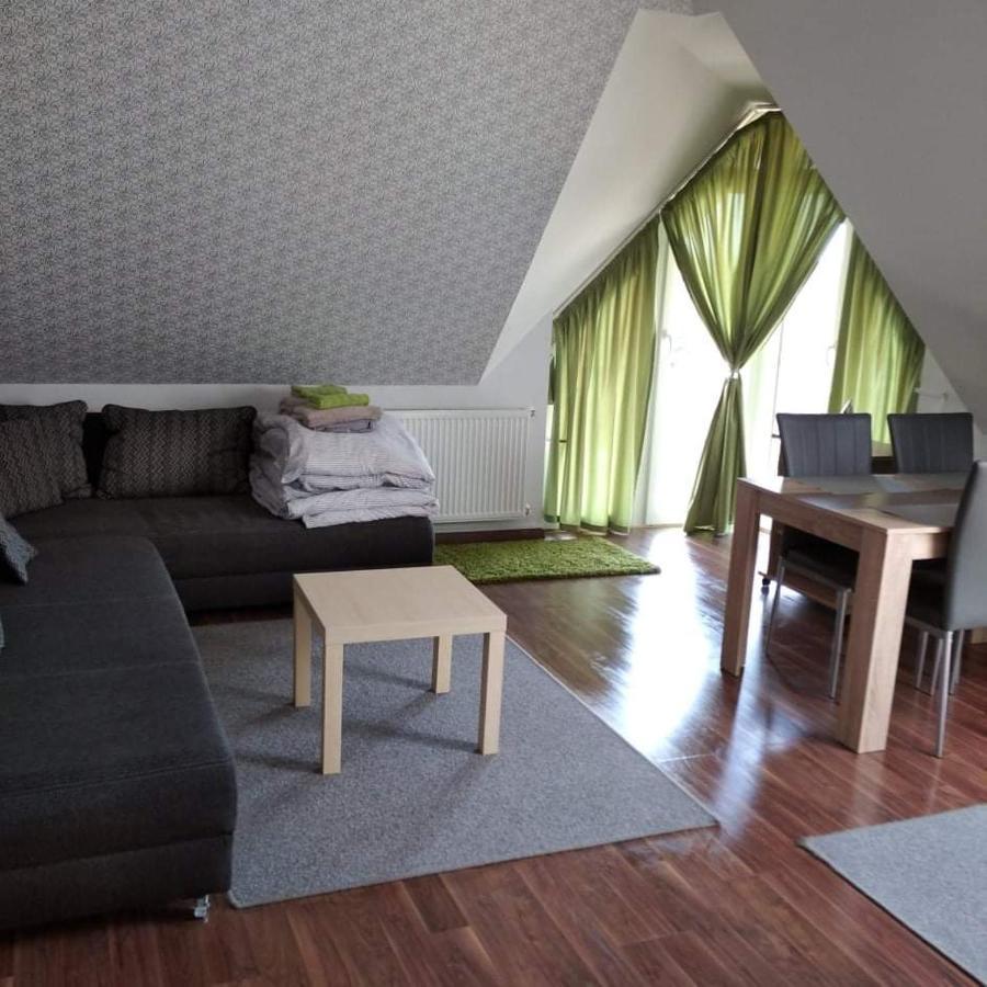 Tahiti Apartman Hajdúszoboszló Eksteriør billede
