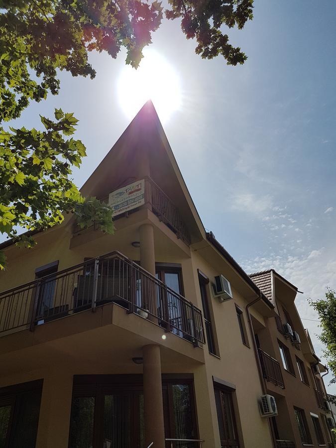 Tahiti Apartman Hajdúszoboszló Eksteriør billede